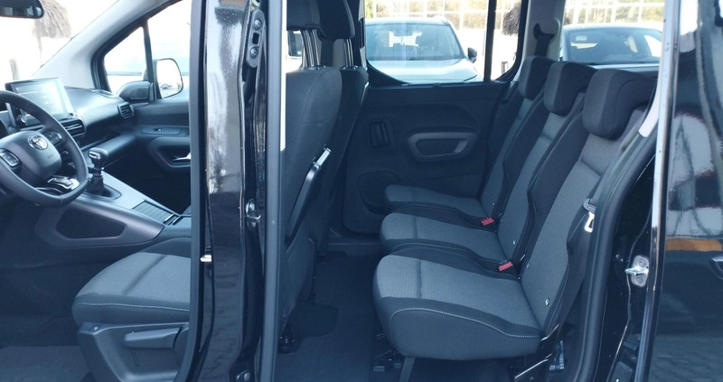 Toyota Proace City Verso cena 147000 przebieg: 4, rok produkcji 2023 z Międzybórz małe 191